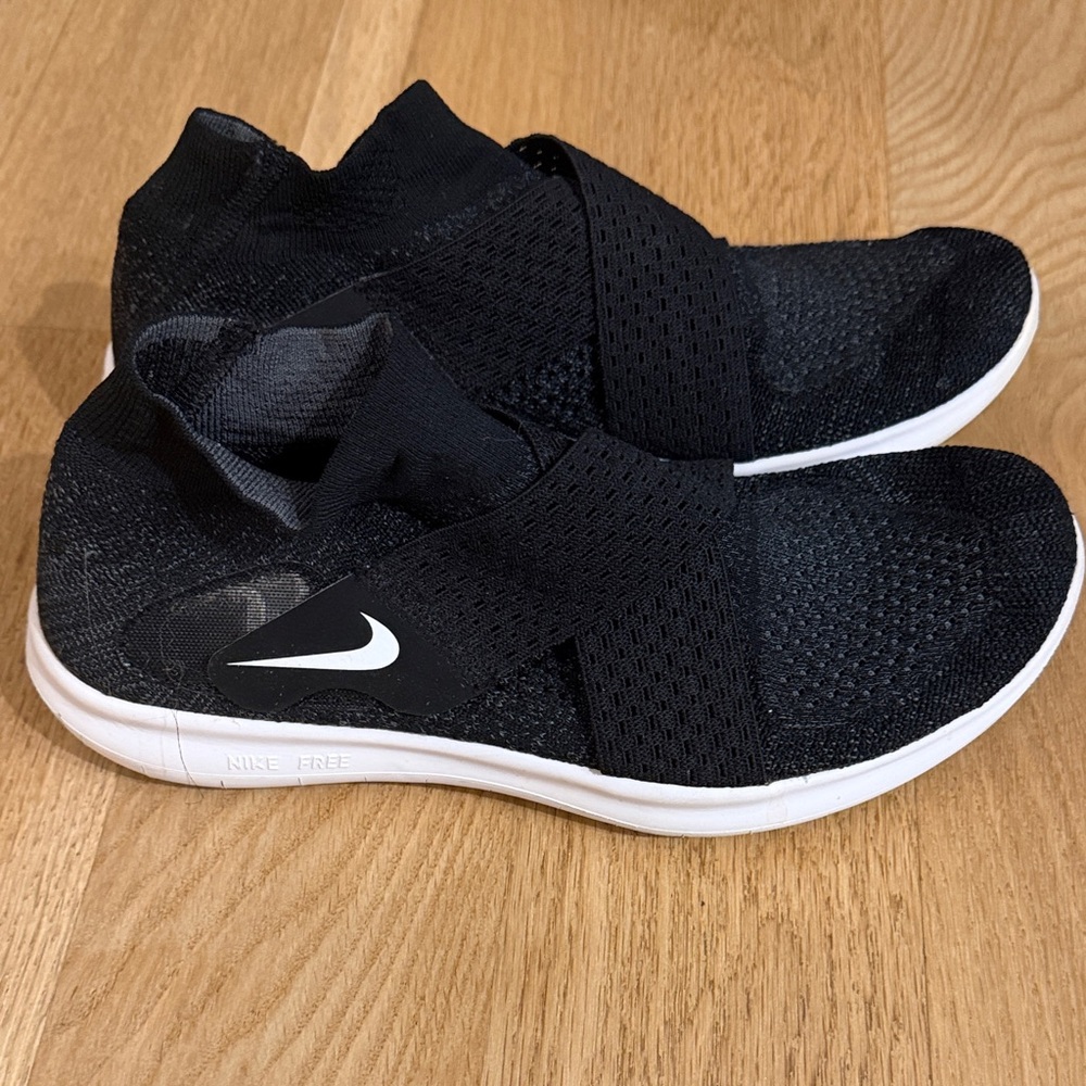 Nike Black and White Athletic Shoes
